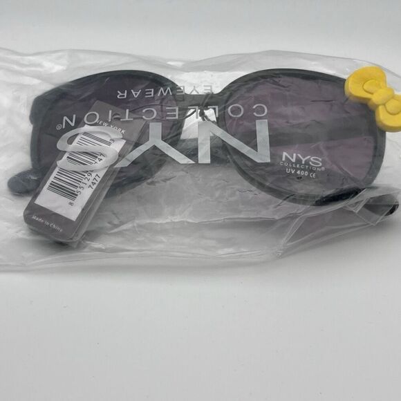 NYS Colllection Womens Hello Kitty Ribbon 100 UV Protection Sunglasses Black NWT - Picture 7 of 7